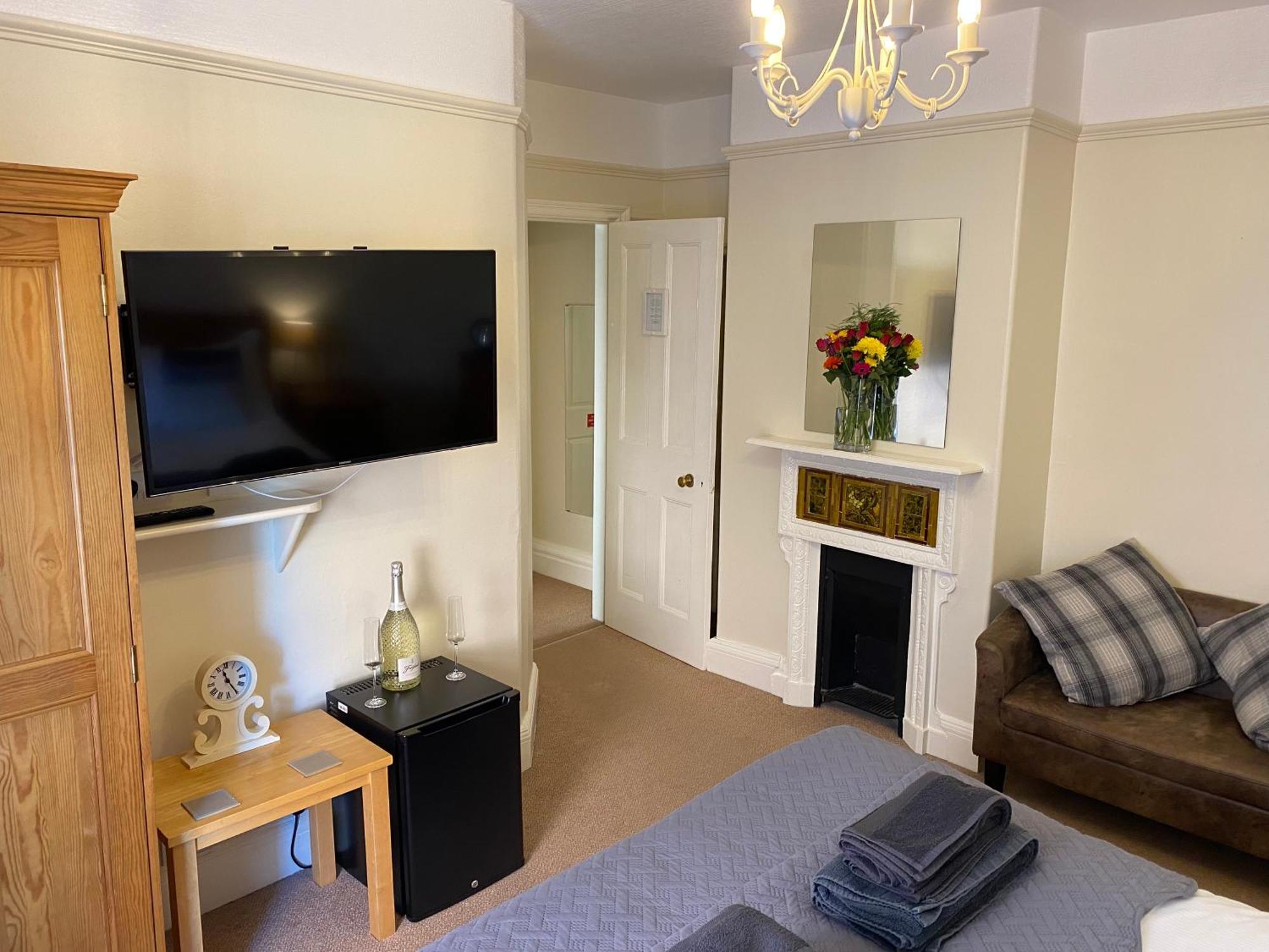 The Whalebone Arch Guest house 3*